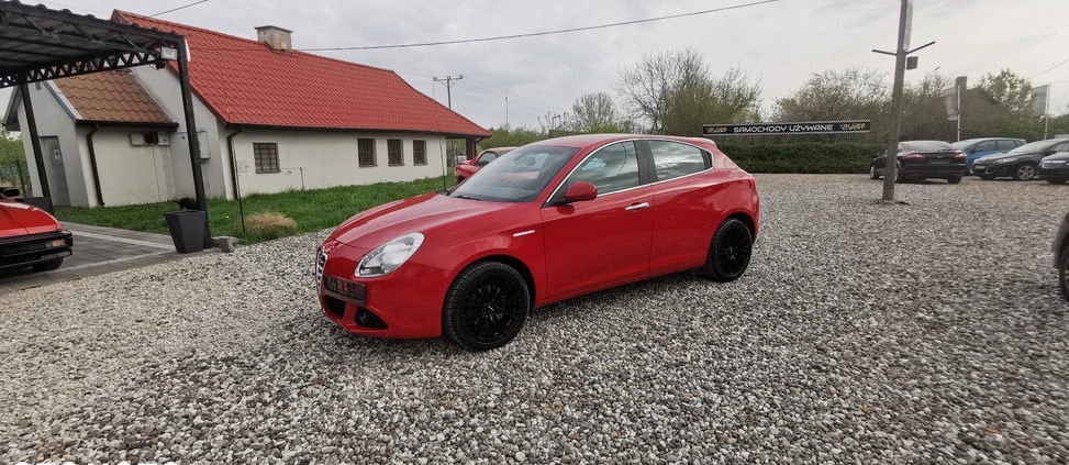 Alfa Romeo Giulietta cena 26900 przebieg: 221030, rok produkcji 2011 z Wołów małe 781